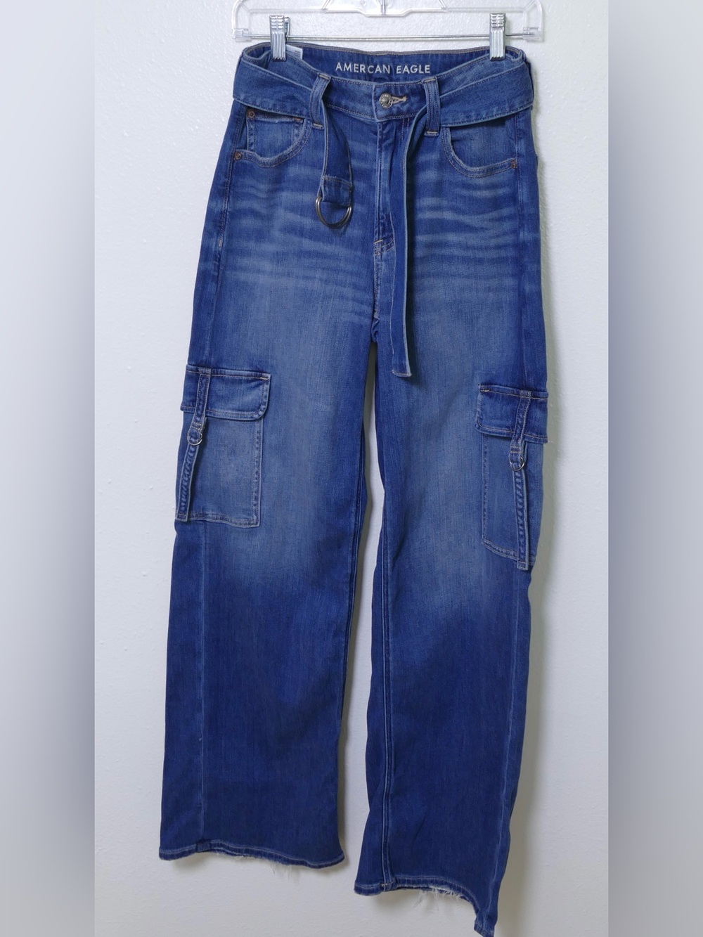 American Eagle Super High Rise Baggy Wide Leg Cargo Jeans Women’s Size 2 Belted